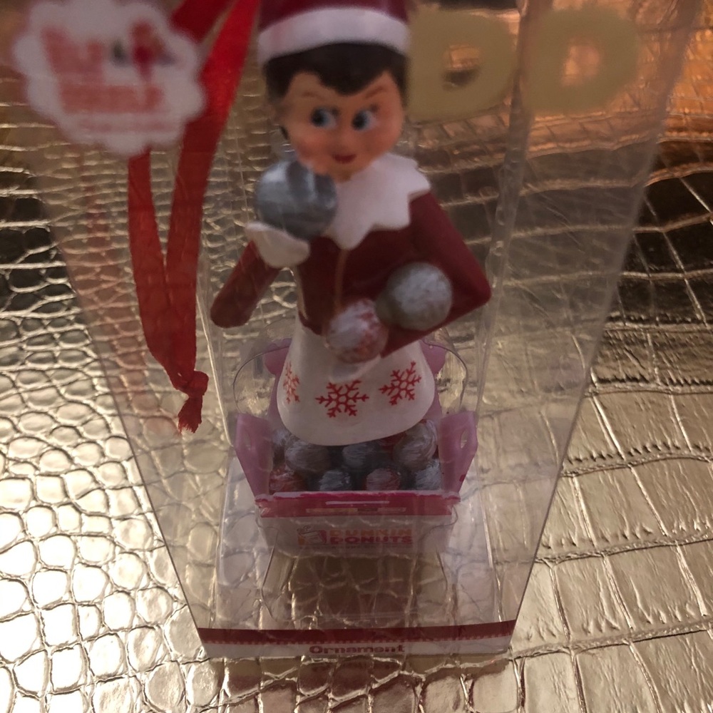☕️ Dunkin’ Ornament! Elf on the Shelf - Picture 4 of 7